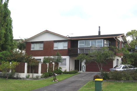 Photo of property in 12 Forsythe Place, Massey, Auckland, 0614