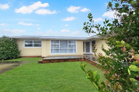 Photo of property in 12 John Street, Mangere East, Auckland, 2024