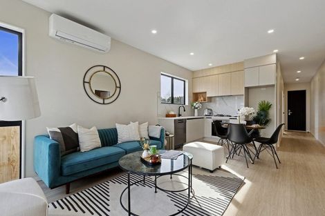 Photo of property in 31 Paretao Street, Massey, 0614