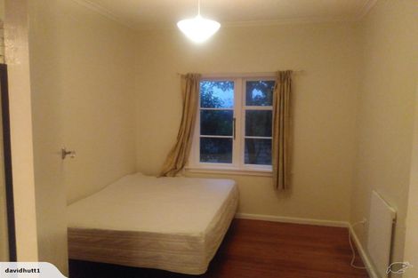 Photo of property in 16 Richmond Avenue, Karori, Wellington, 6012