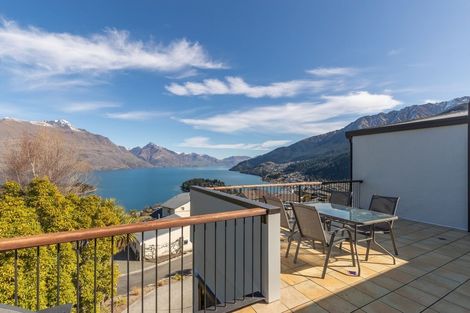 Photo of property in 20b Manchester Place, Queenstown, 9300
