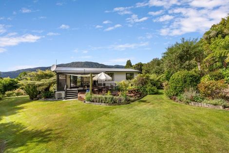 Photo of property in 5 Okiwa Place, Anakiwa, Picton, 7281