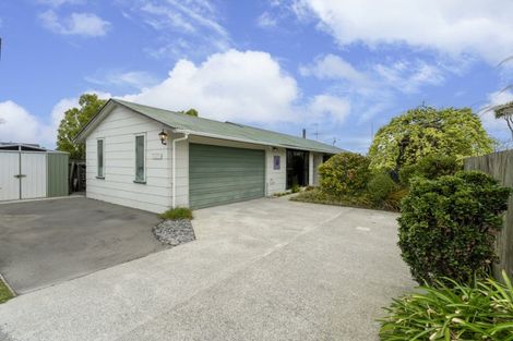 Photo of property in 25 Featherstone Avenue, Kairaki, 7630