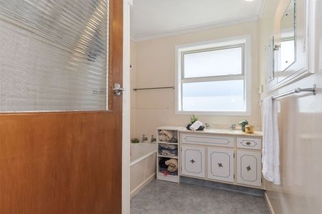 Photo of property in 35 Muricata Avenue, Mount Maunganui, 3116
