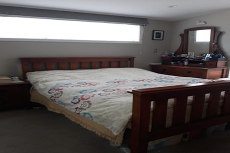 Photo of property in 113u2 Moorefield Road, Johnsonville, Wellington, 6037
