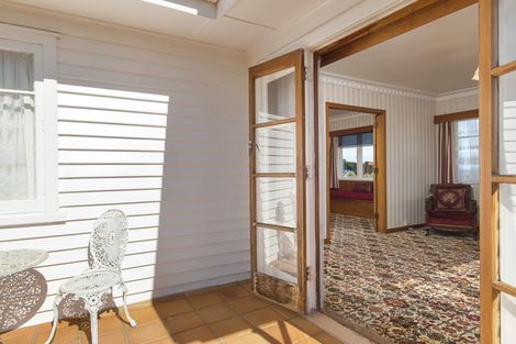 Photo of property in 64 Blake Road, Pukekohe, 2120