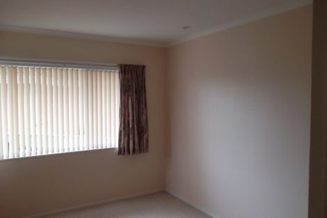 Photo of property in 25 Meadowviews Drive, Welcome Bay, Tauranga, 3112