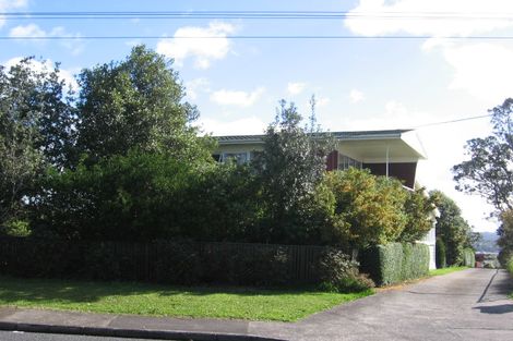 Photo of property in 58 Meadowvale Rise, Titirangi, Auckland, 0604