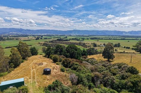 Photo of property in 1937 Lake Ferry Road, Pirinoa, Featherston, 5772