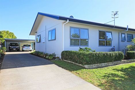 Photo of property in 3 Kirkcaldy Place, Flaxmere, Hastings, 4120