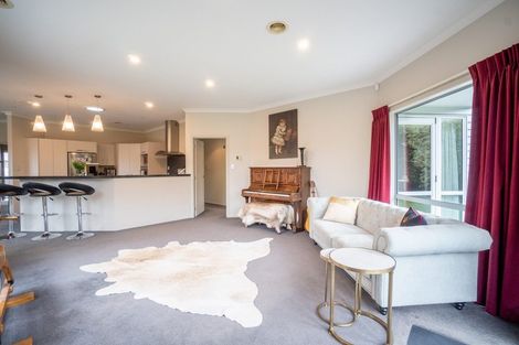 Photo of property in 3 Peppertree Glade, Kelvin Grove, Palmerston North, 4414