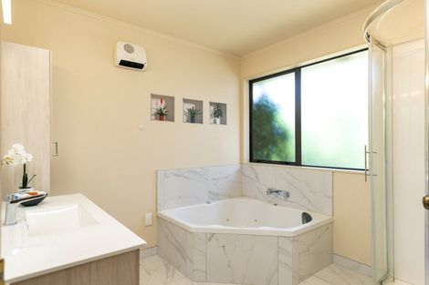Photo of property in 4 Cherrywood Park, Springlands, Blenheim, 7201