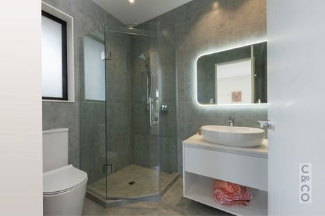 Photo of property in 21 Princes Street, Riverhead, 0820