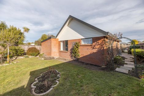 Photo of property in 1/20 Kirsten Place, Parklands, Christchurch, 8083