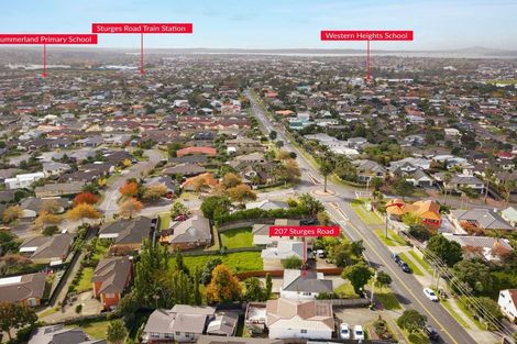 Photo of property in 207 Sturges Road, Henderson, Auckland, 0612