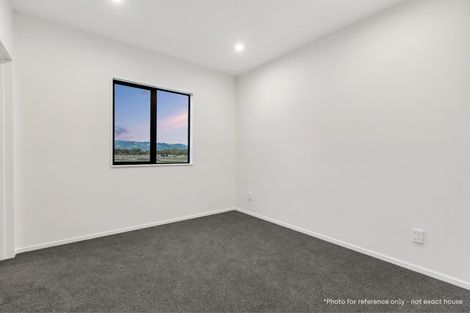 Photo of property in 24a Waka Ama Road, Karaka, 2113