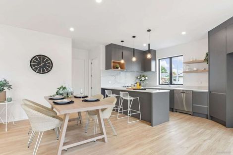 Photo of property in 17e Stanniland Street, Sunnyhills, Auckland, 2010