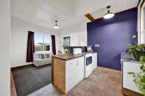 Photo of property in 81 Manawapou Road, Hawera, 4610