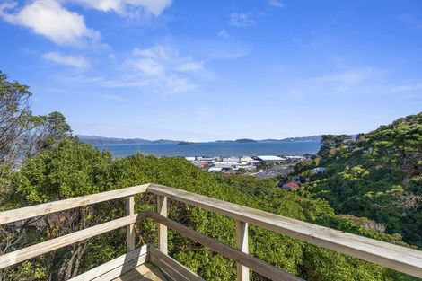Photo of property in 22 Rakeiora Grove, Korokoro, Lower Hutt, 5012