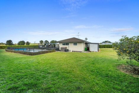 Photo of property in 968a Waiuku Road, Waiuku, 2681