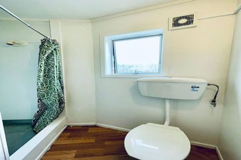 Photo of property in 3 Addison Drive, Glendene, Auckland, 0602