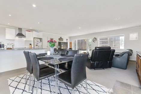 Photo of property in 32 Keepers Drive, Gulf Harbour, Whangaparaoa, 0930