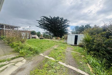 Photo of property in 19 Pinkerton Grove, Newlands, Wellington, 6037