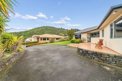 Photo of property in 34 Birkinshaw Grove, Riverstone Terraces, Upper Hutt, 5018