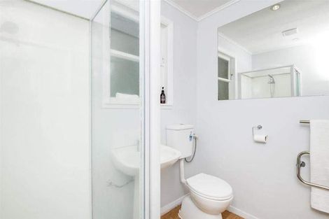 Photo of property in 113a Newlands Road, Newlands, Wellington, 6037