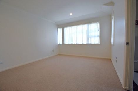 Photo of property in 14 Provence Esplanade, Te Atatu Peninsula, Auckland, 0610