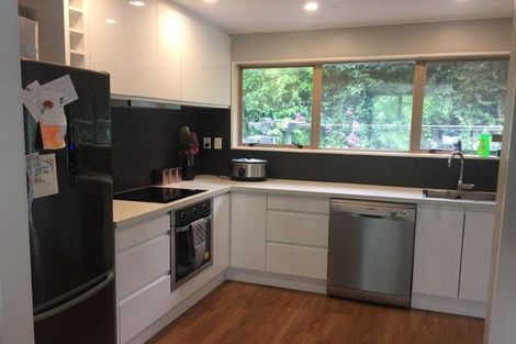 Photo of property in 2/13 Upper Bourke Street, Kilbirnie, Wellington, 6022