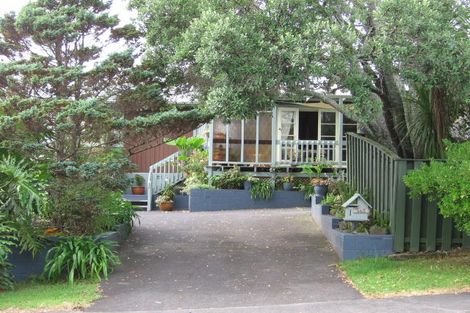 Photo of property in 1 Marewa Street, Te Atatu South, Auckland, 0610
