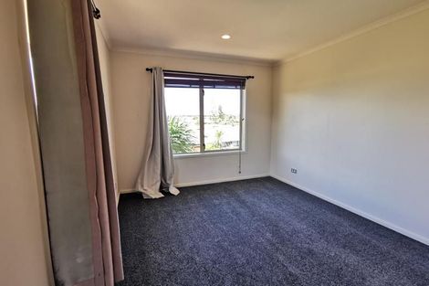 Photo of property in 50 Millennial Way, Orewa, 0931