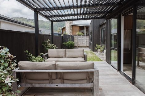 Photo of property in 9 Kaiwaru Place, Waikanae, 5036