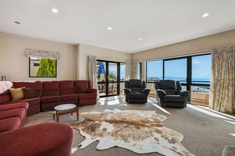 Photo of property in 139 Moncks Spur Road, Redcliffs, Christchurch, 8081