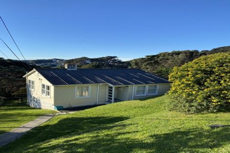 Photo of property in 100 Sidlaw Street, Strathmore Park, Wellington, 6022