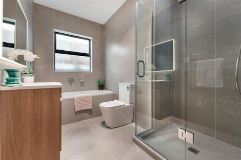 Photo of property in 46 Whakairo Crescent, Gulf Harbour, Whangaparaoa, 0930