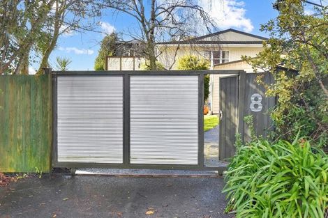 Photo of property in 8 Hobsonville Road, West Harbour, Auckland, 0618