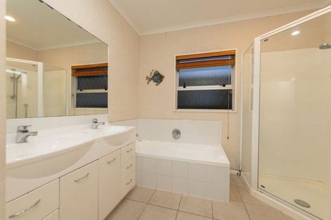 Photo of property in 117 Te Awe Awe Street, Hokowhitu, Palmerston North, 4410