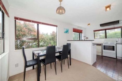 Photo of property in 386 Glenfield Road, Glenfield, Auckland, 0629