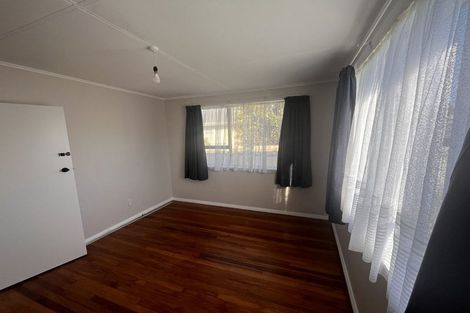 Photo of property in 3 Beauzami Crescent, Ascot Park, Porirua, 5024