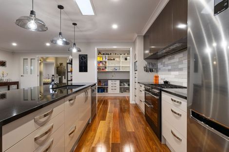Photo of property in 3 Silicon Way, Fitzherbert, Palmerston North, 4410