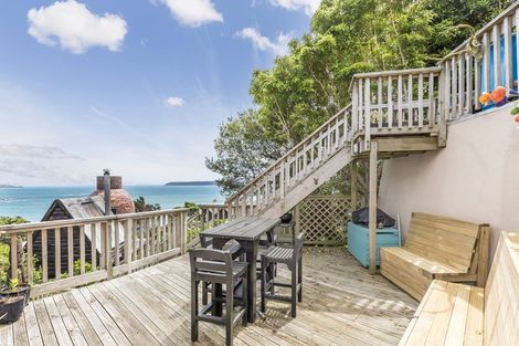Photo of property in 3a Roys Road, Plimmerton, Porirua, 5026