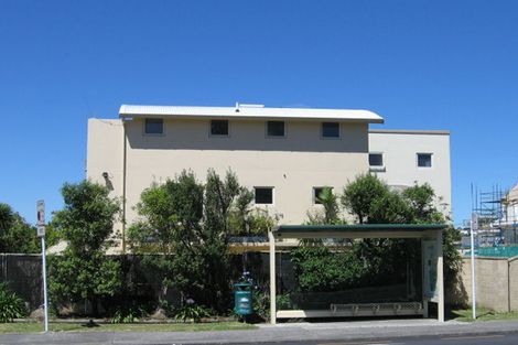 Photo of property in 2/264 Onewa Road, Birkenhead, Auckland, 0626
