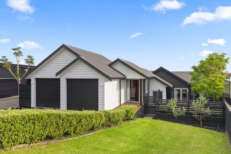 Photo of property in 11 Knoll Rise, Pukekohe, 2120