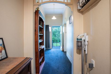 Photo of property in 1 Vogel Street, Woodville, 4920