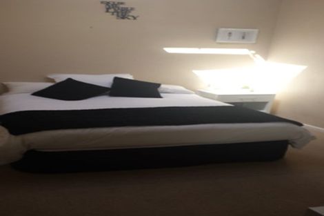 Photo of property in 17u8 Adelaide Road, Mount Cook, Wellington, 6021