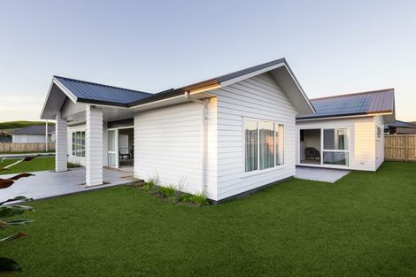 Photo of property in 49 Seven Oaks Drive, Kinloch, 3377