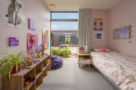 Photo of property in 3 Courthill Lane, Wanaka, 9305