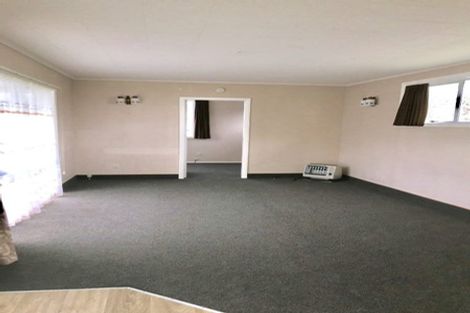 Photo of property in 182 Cambridge Street, Levin, 5510